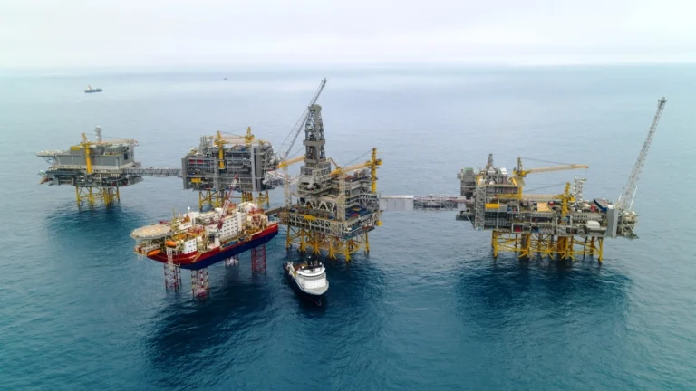 Here’s how Big Oil might enter clean energy; plus, Egypt’s climate summit draws protests