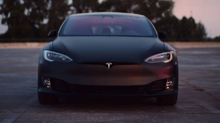 Tesla Tops U.S. Luxury Car Market: What Wealthy Americans Really Think About EVs