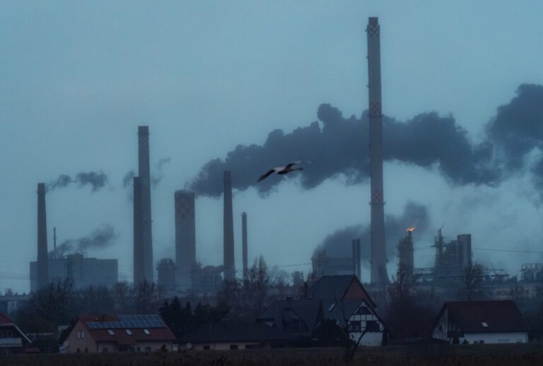 Is Big Oil Facing Suits Like Big Tobacco?