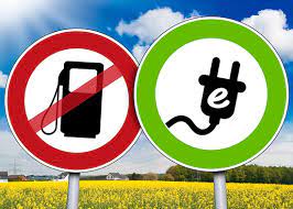 California’s Gas Car Ban by 2035 Faces Challenges Amid High Consumer Demand