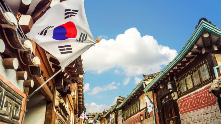 Korea Sees Record EV Imports Amidst Growing Chinese Competition
