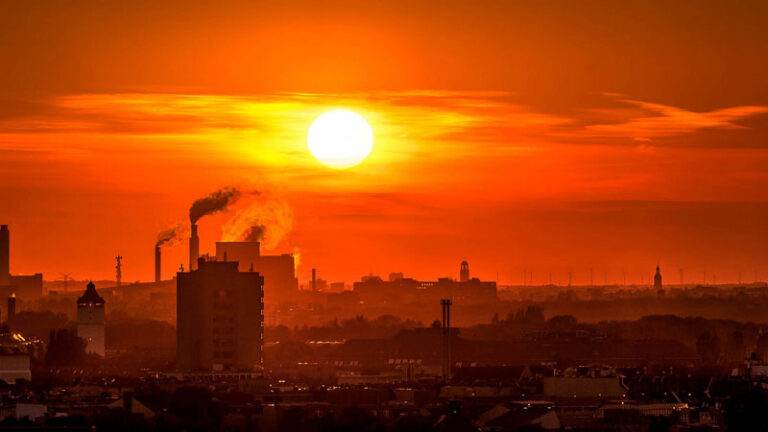 Record Heatwaves Continue: American West Faces 110-Degree Days After Summer