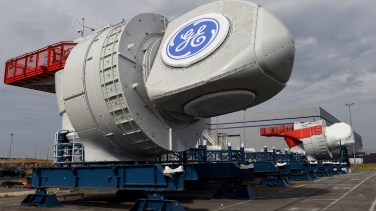 a big blow for GE and green Energy: it loses $1 Billion in its Wind Turbine Biz