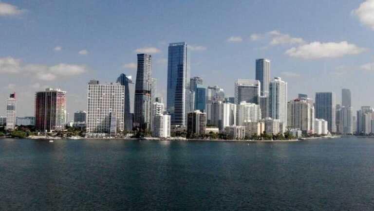 Miami Housing Mess: UBS Predicts Price Plunge Amid Climate and Insurance Woes