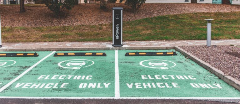 What a lot we’ve got on the lot! EV Prices Set To Be Hammered As Early Leases End