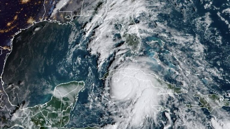 Cat. 3 Hurricane Rafael aims at Gulf Coast; may worsen across warm waters