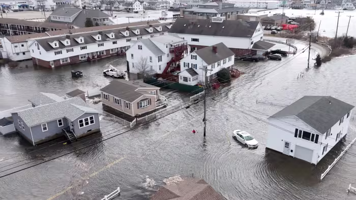 Climate Shocks Force Home Insurers to Abandon Some States