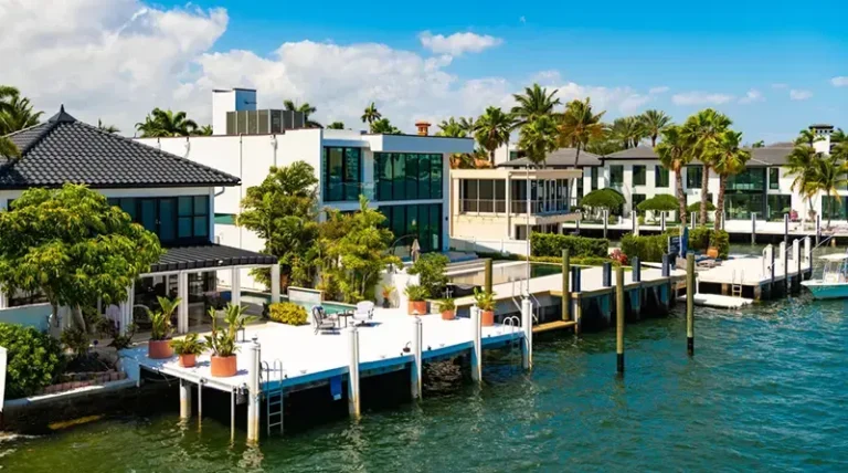 Why South Florida’s Real Estate Market Is Crumbling
