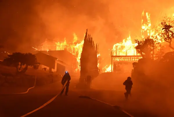 Los Angeles Faces $1 Billion Deficit from Wildfire Destruction