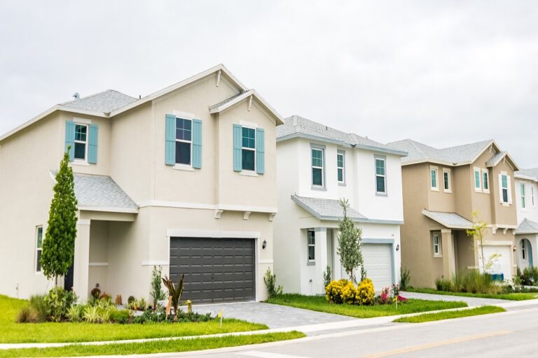 If You Want to Buy A House In Florida, You Better Research The Insurance Costs First