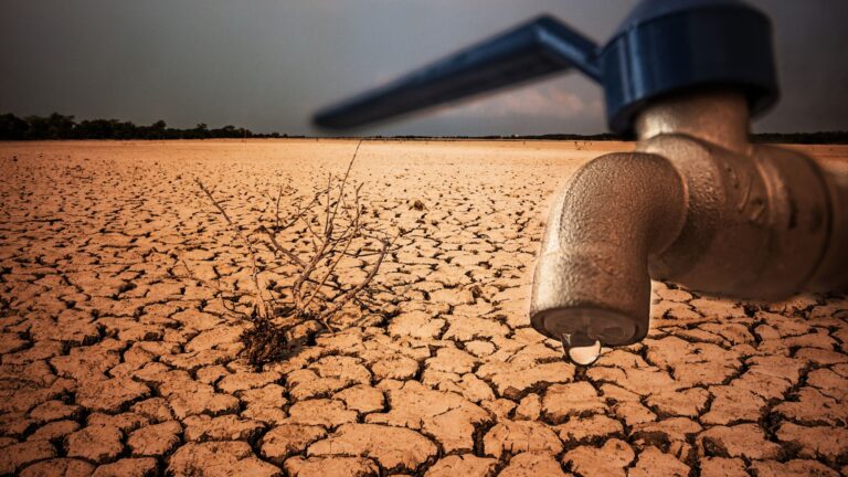 America’s Expand Drought Spread Beyond Severe Wildfires