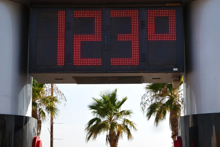 Phoenix Faces Brutal 110 Degrees As Temperature Threatens