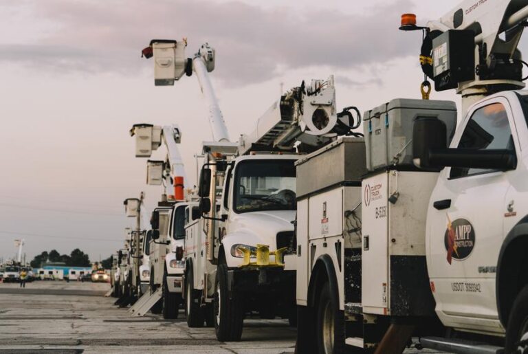 Texas Faces Longest Electric Power Outages in U.S.