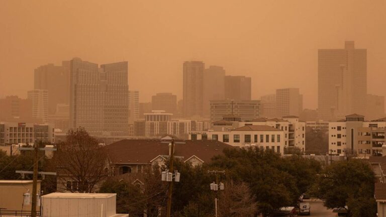 California Wildfire Smoke Threatens Fort Worth