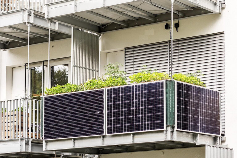 Balcony Solar Panels May Revive Industry