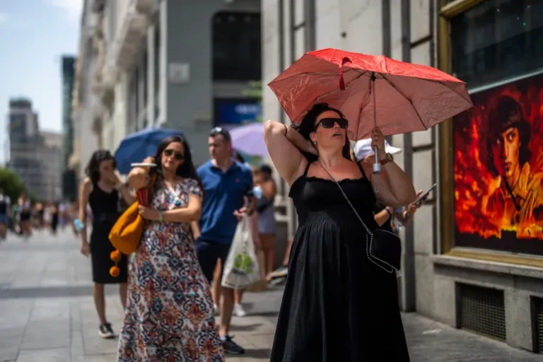 Europe Faces Extreme Heat Without Air Conditioning