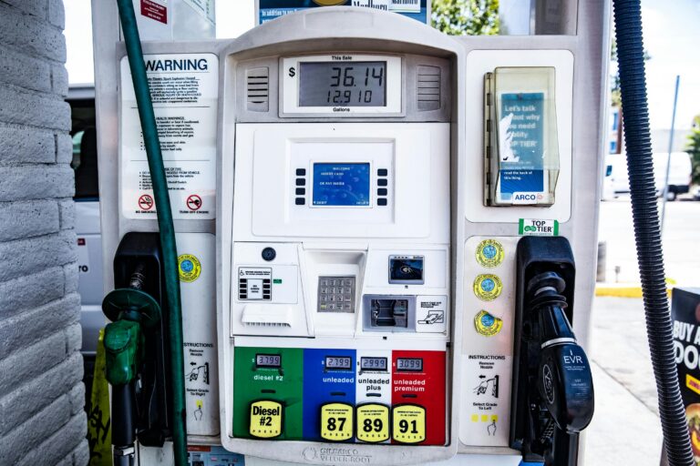 Texas Gas Prices Fall Sharply Below $4