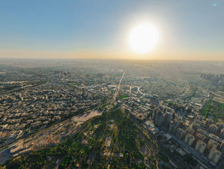 110 Degree Heat Moves East In US