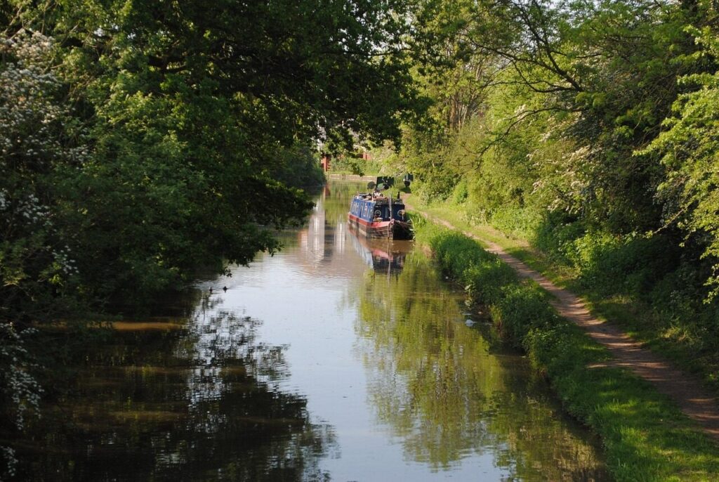 barge, canal, waterway, transport, transportation, vessel, hinckley, river, boat, barge, hinckley, hinckley, hinckley, hinckley, hinckley