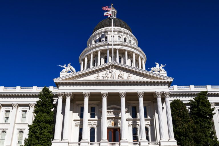 Researchers Give Lawmakers Damaging AI Centers Info