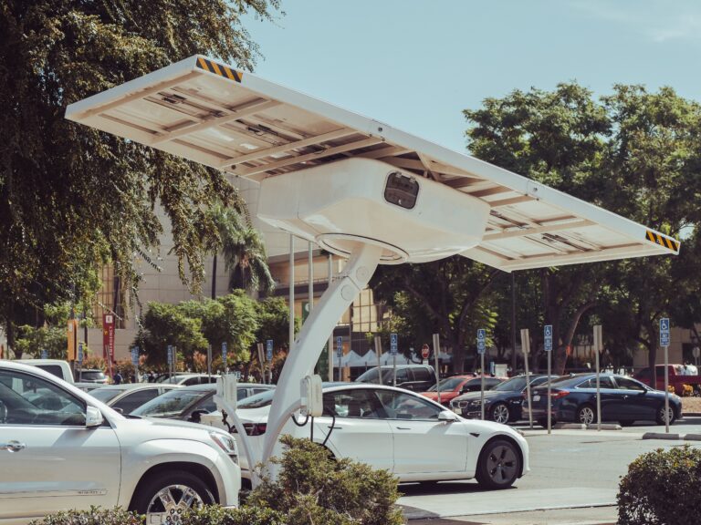 EV Sales Rise Worldwide, but Not In US